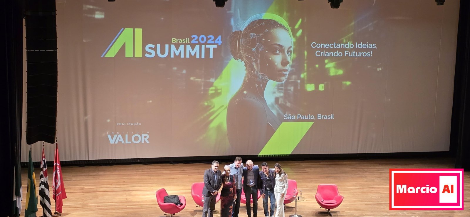 Palestra no palco do AI Summit Brasil 2024